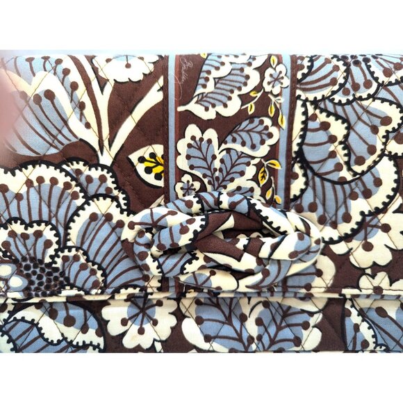 Vera Bradley Knot Just a Clutch in Slate Blooms NWOT - Picture 3 of 9
